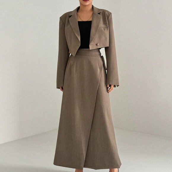 Brown Preppy Womens Women's Solid Color Slim Fit Double Breasted Blazer - Picture 2 of 5